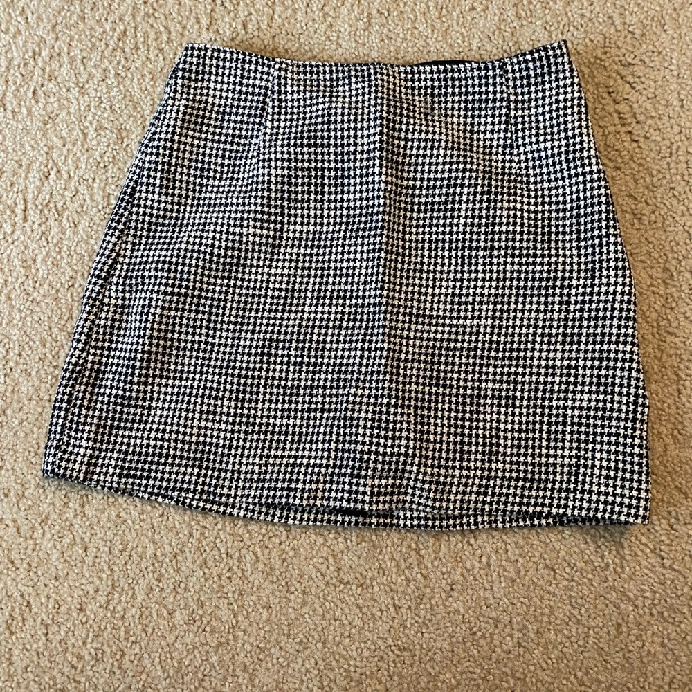 Women’s Abercrombie Mini Skirt in XS